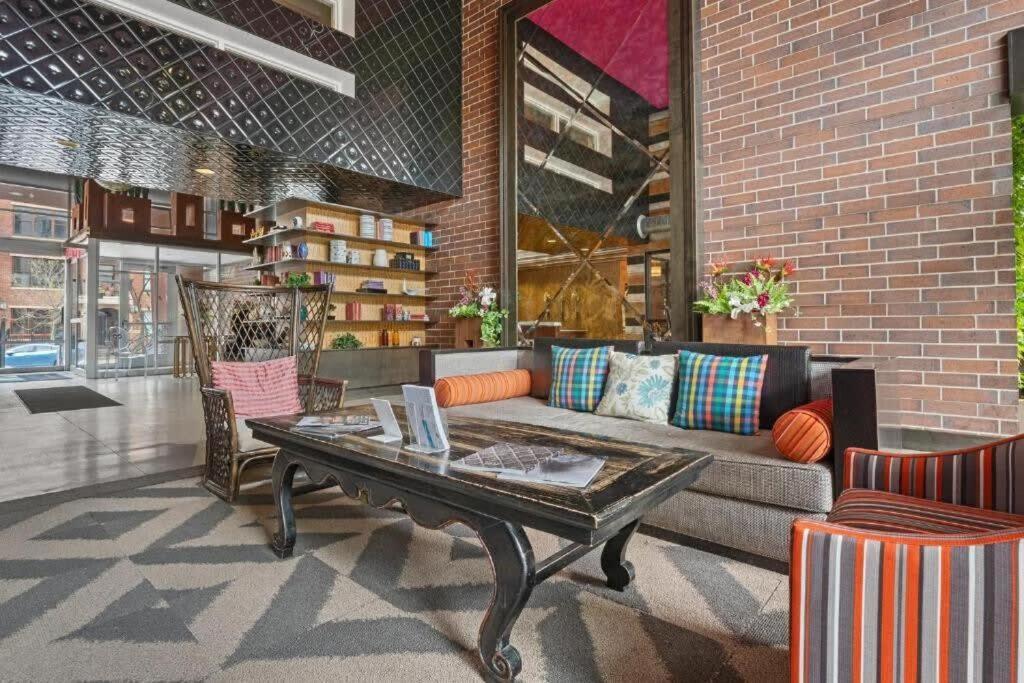 Apartment Cozysuites Mill District With Pool, Gym #06